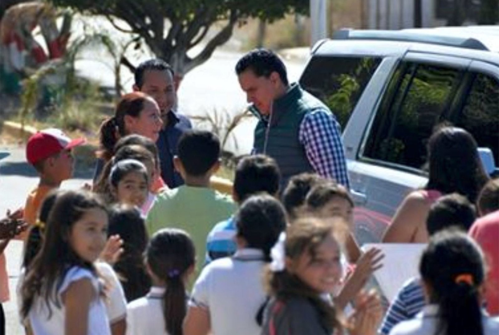 El Gobernador aprieta tuercas